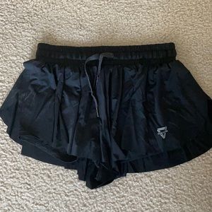 keiki Kona shorts! BLACK SIZE MEDIUM! NEVER WORN